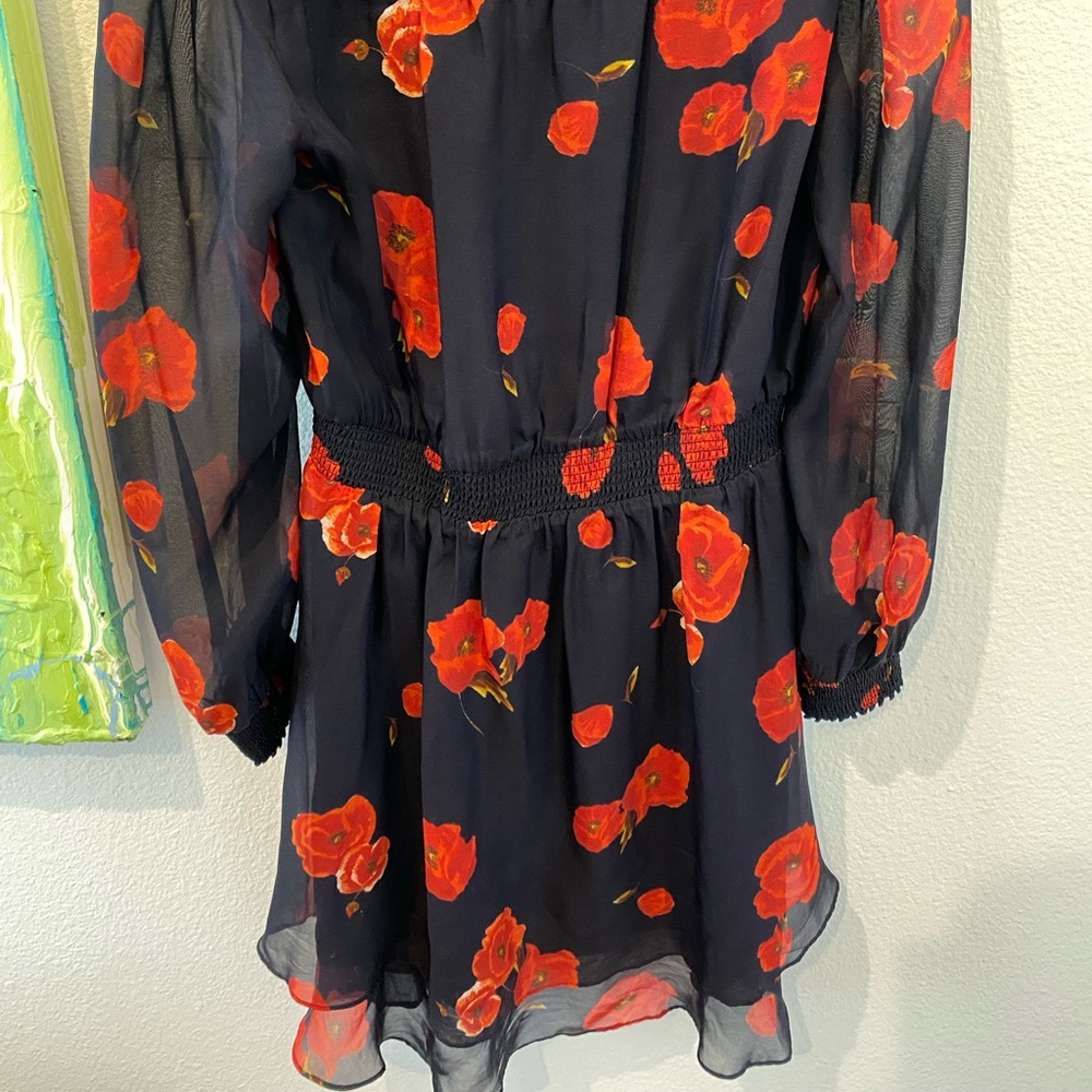 Intermix Kayla dress, size 6, super flirty short dress. - Picture 6 of 13